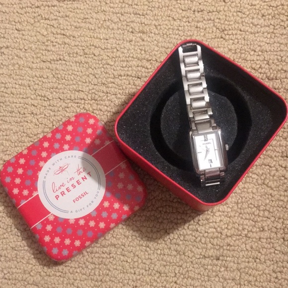 Fossil Watch - Picture 6 of 6